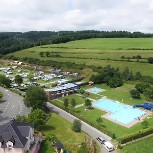 Alojamento de Turismo Selvagem Camping Kaul, Wiltz